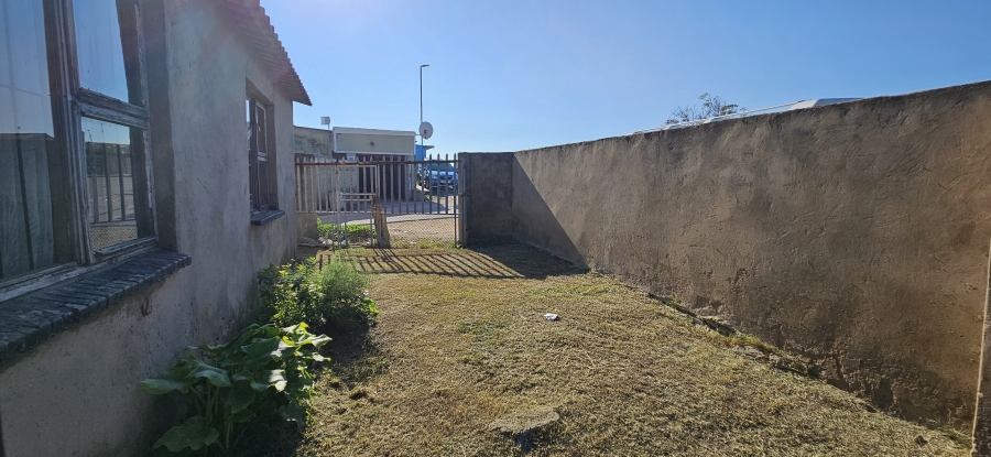 1 Bedroom Property for Sale in New Brighton Eastern Cape